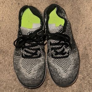 Nike women’s Free Run Flyknit size 8